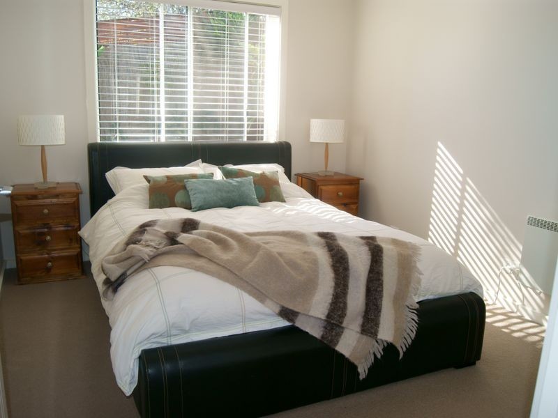 2/24 Newton Street, Seaford VIC 3198