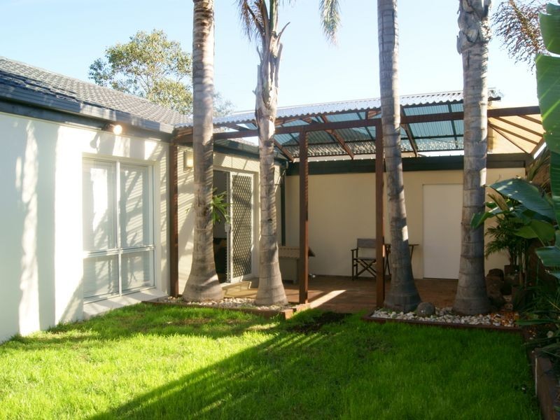 2/24 Newton Street, Seaford VIC 3198