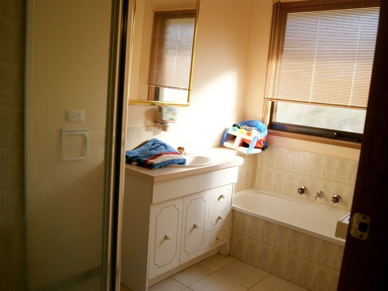 58 Carrington Crescent, Carrum Downs VIC 3201