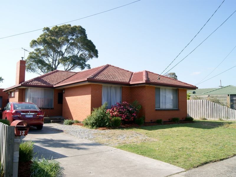 13 Selsey Street, Seaford VIC 3198