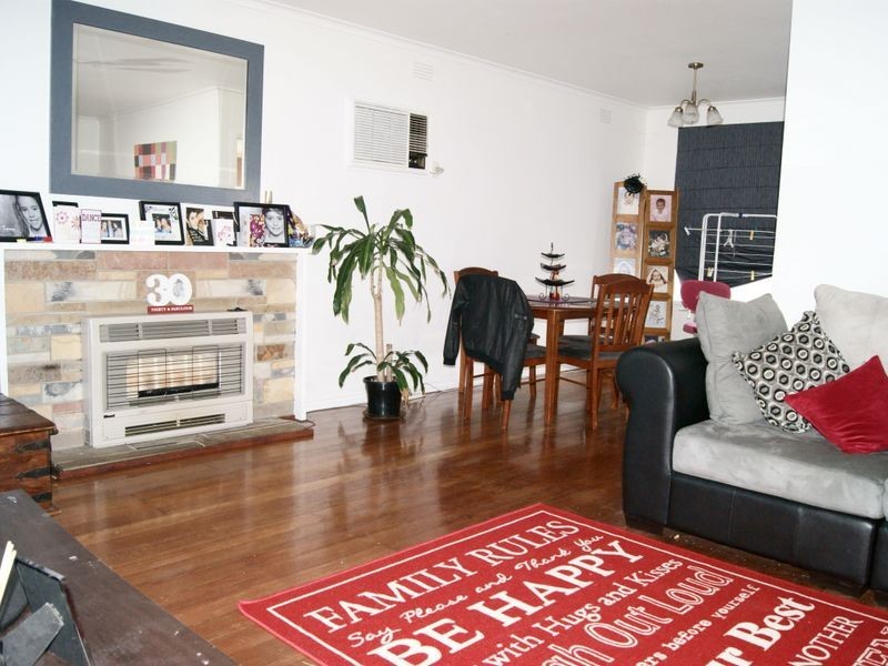 13 Selsey Street, Seaford VIC 3198