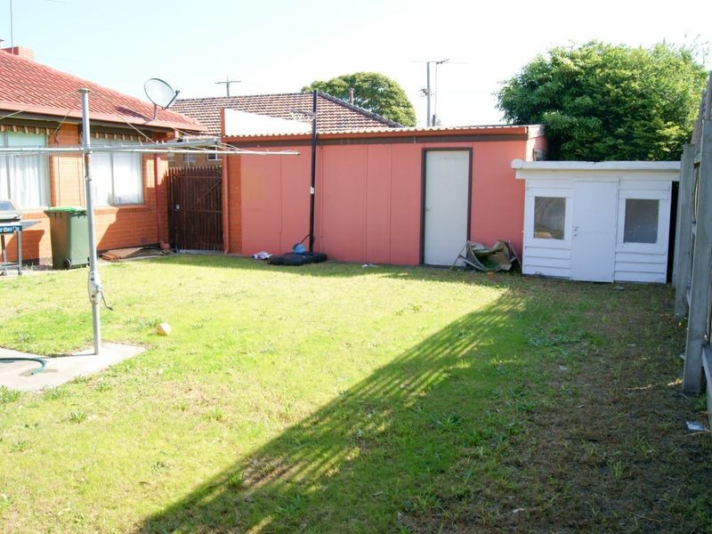 13 Selsey Street, Seaford VIC 3198