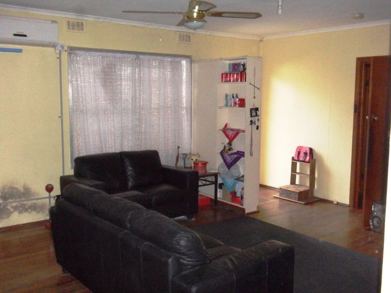 2 Karri Court, Frankston North VIC 3200