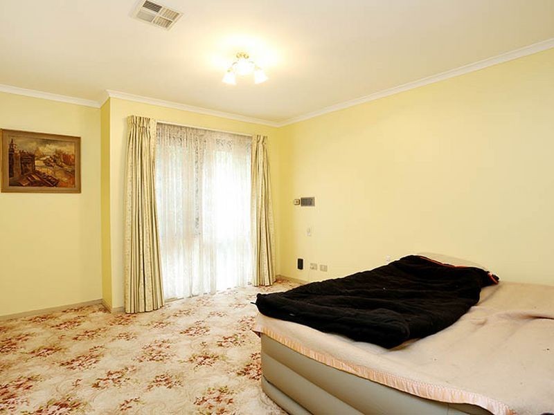 28 Emanuel Drive, Seaford VIC 3198