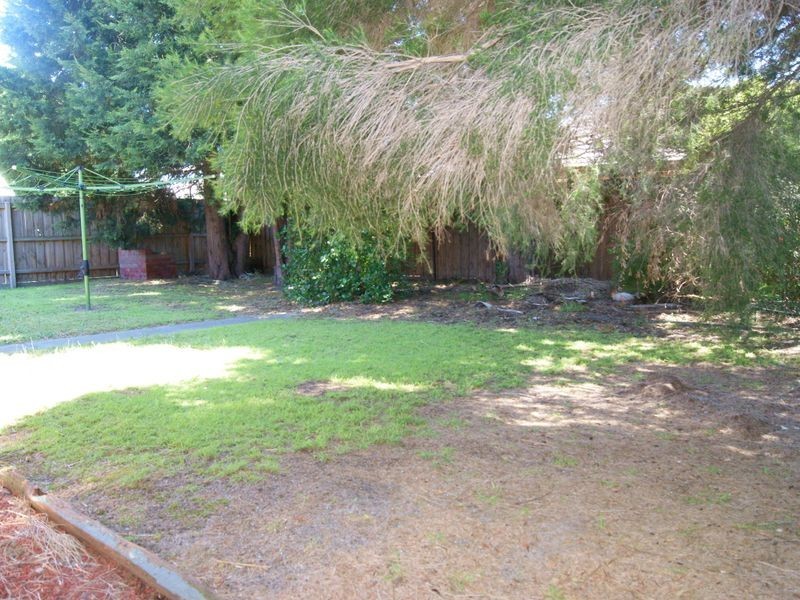 39 Emanuel Drive, Seaford VIC 3198