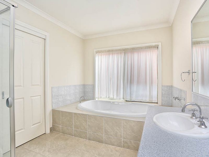 150 Gamble Road, Skye VIC 3977