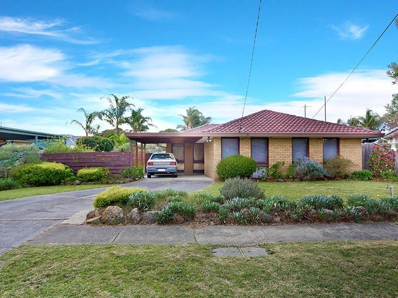 4 Torquay Avenue, Seaford VIC 3198