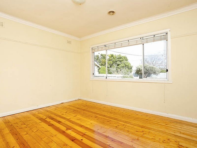25 Kelvin Avenue, Seaford VIC 3198