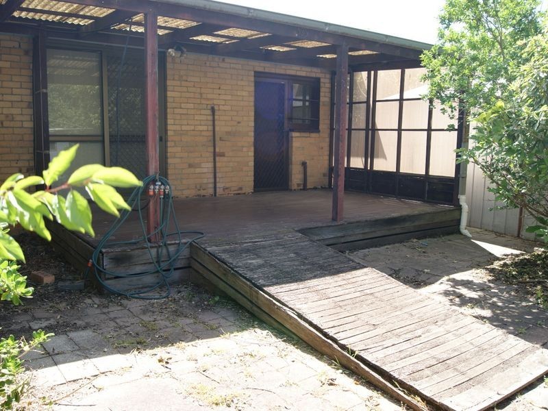 58 Railway Parade, Seaford VIC 3198