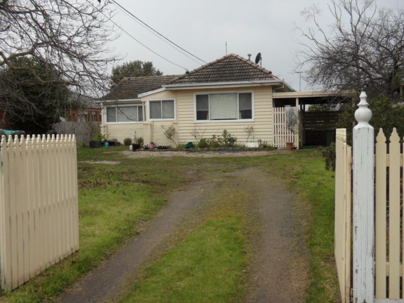 25 Kelvin Avenue, Seaford VIC 3198