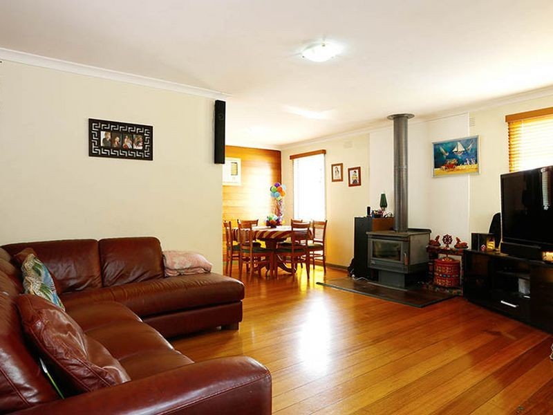 8 Pimpala Avenue, Seaford VIC 3198