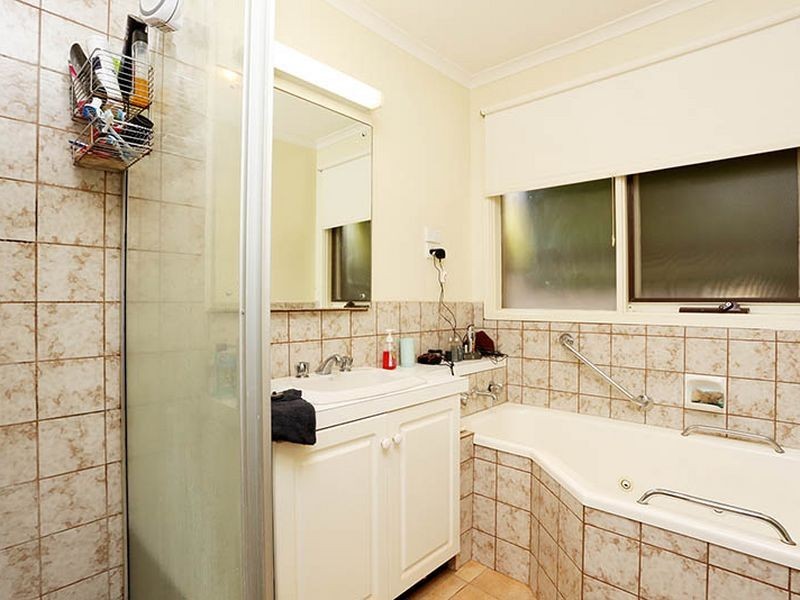 12 Willow Road, Frankston VIC 3199