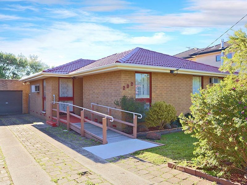 202 Frankston Dandenong Road, Seaford VIC 3198