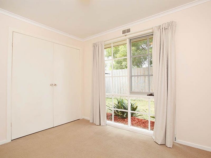 2/209 Seaford Road, Seaford VIC 3198