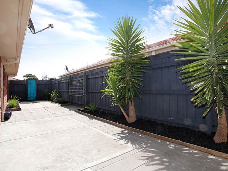 12/11 Coco Parade, Skye VIC 3977