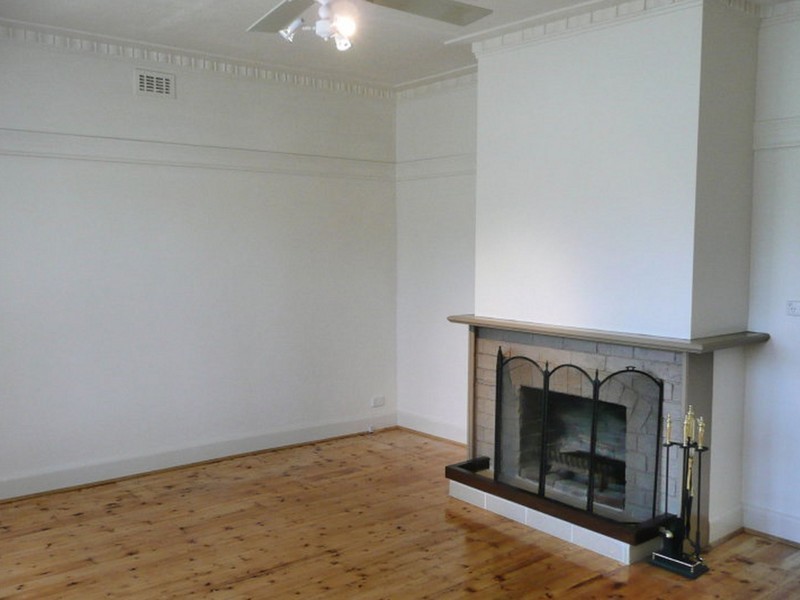 102 Kananook Avenue, Seaford VIC 3198