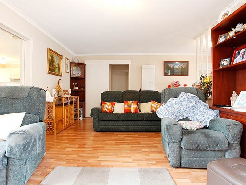 82 Silvertop Crescent, Frankston North VIC 3200