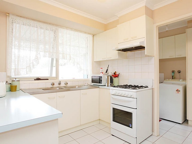 82 Silvertop Crescent, Frankston North VIC 3200