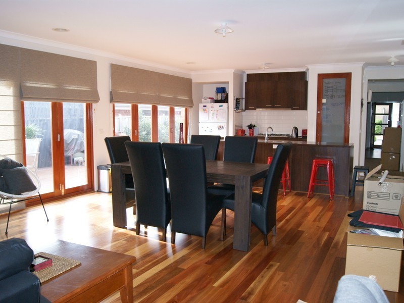 5 Rhone Grove, Skye VIC 3977