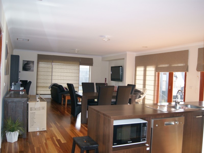 5 Rhone Grove, Skye VIC 3977