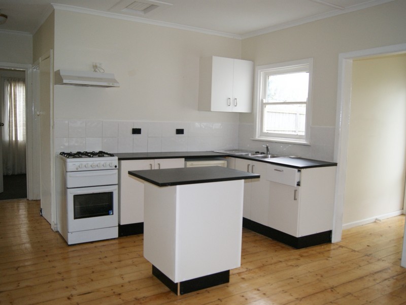 36 Airlie Grove, Seaford VIC 3198