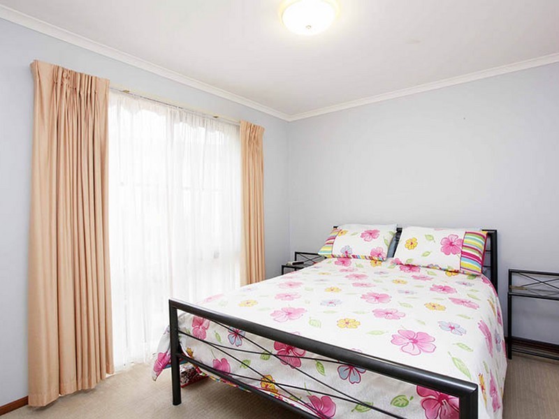 3 213-214 Nepean Highway, Seaford VIC 3198