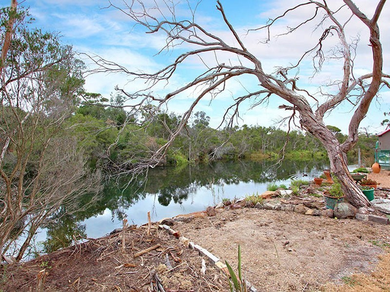 3 213-214 Nepean Highway, Seaford VIC 3198