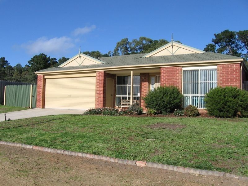 5 Wisteria Court, Skye VIC 3977