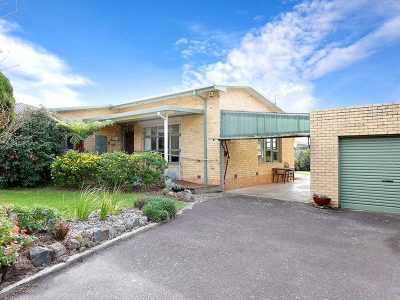 5 Melva Court, Frankston VIC 3199