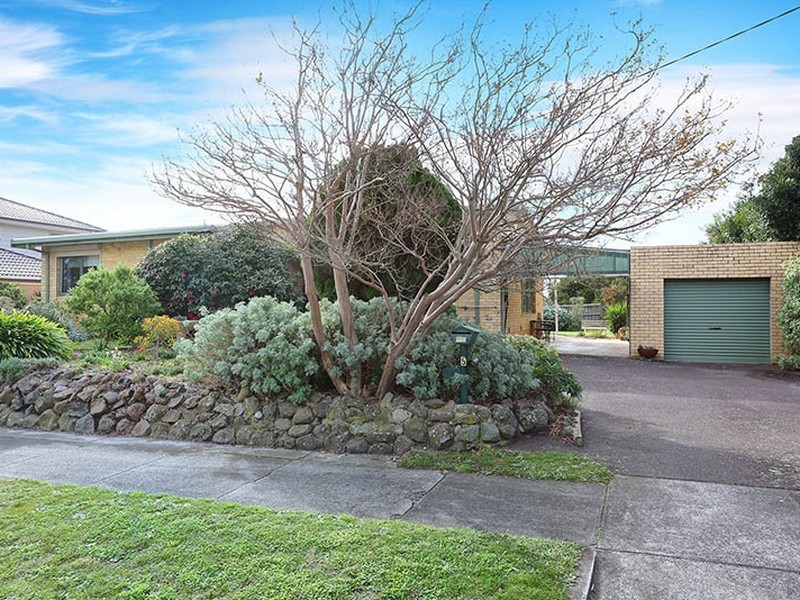 5 Melva Court, Frankston VIC 3199