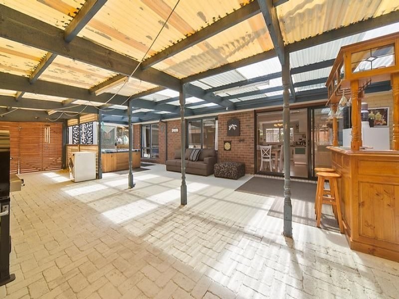 97 Lyrebird Drive, Carrum Downs VIC 3201