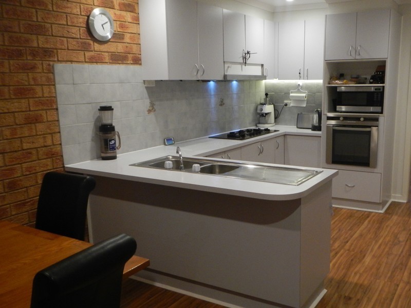 2/10 Roche Court, Chelsea Heights VIC 3196