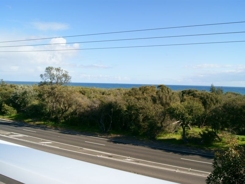 2/107-108 Nepean Highway, Seaford VIC 3198