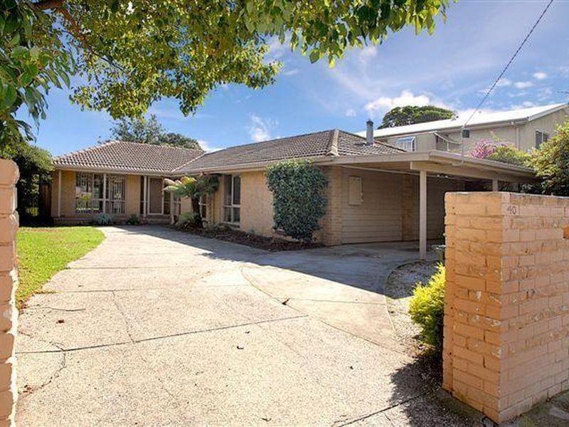 40 Rosslyn Avenue, Seaford VIC 3198