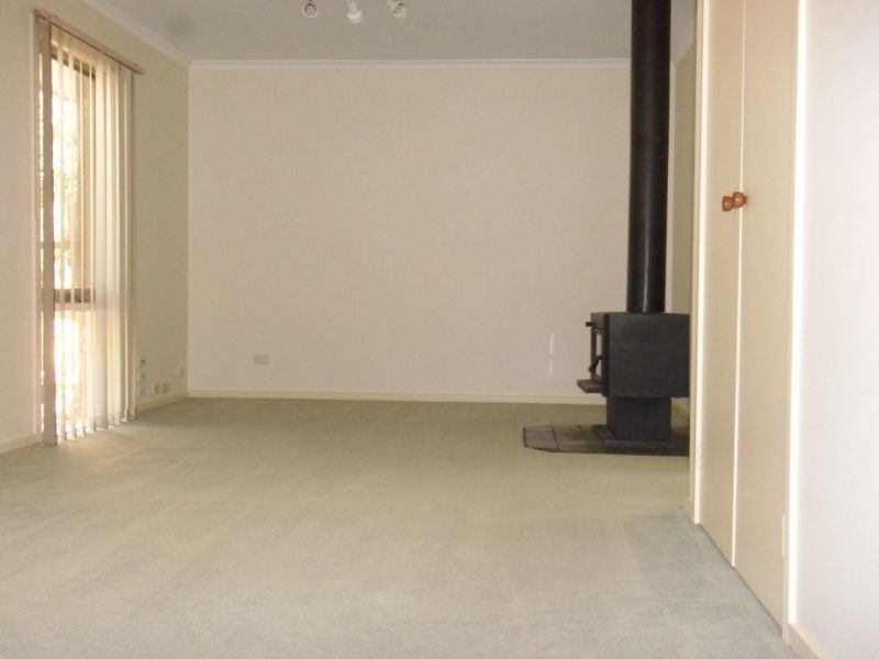 40 Rosslyn Avenue, Seaford VIC 3198