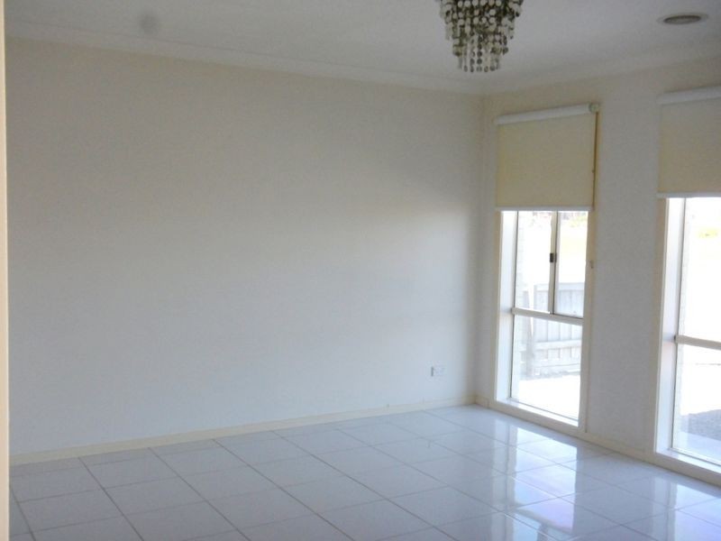 11 Pengana Way, Cranbourne West VIC 3977