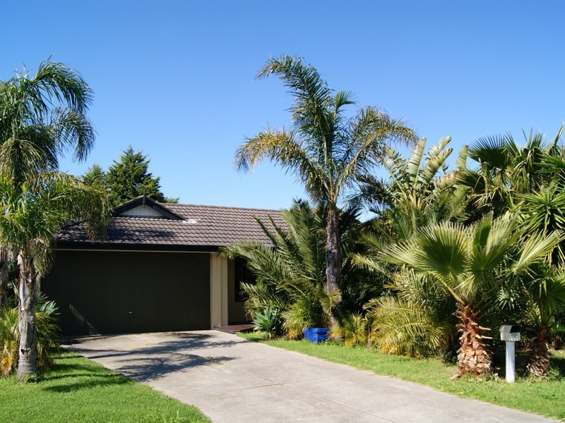 12 Valerie Court, Seaford VIC 3198