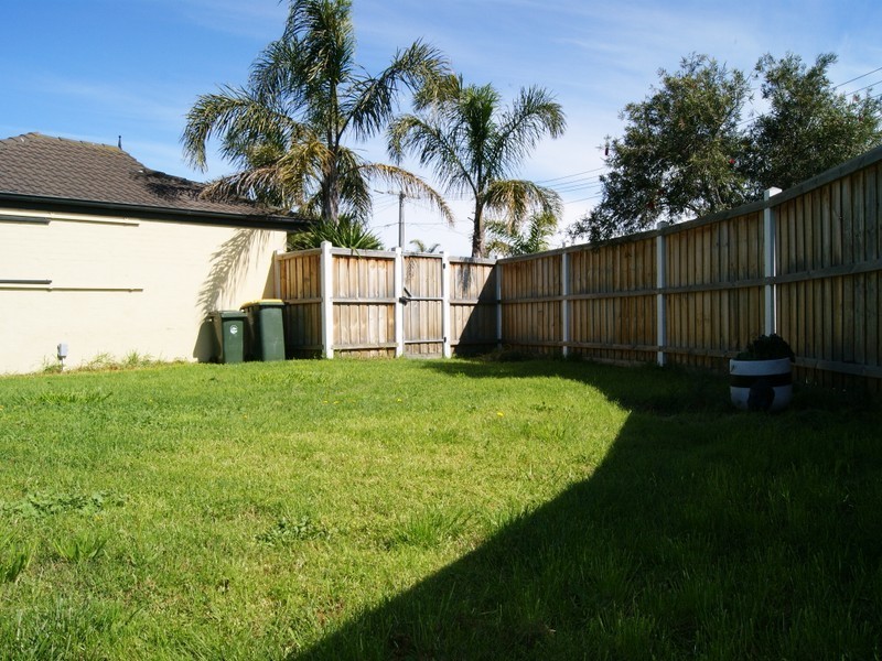 12 Valerie Court, Seaford VIC 3198