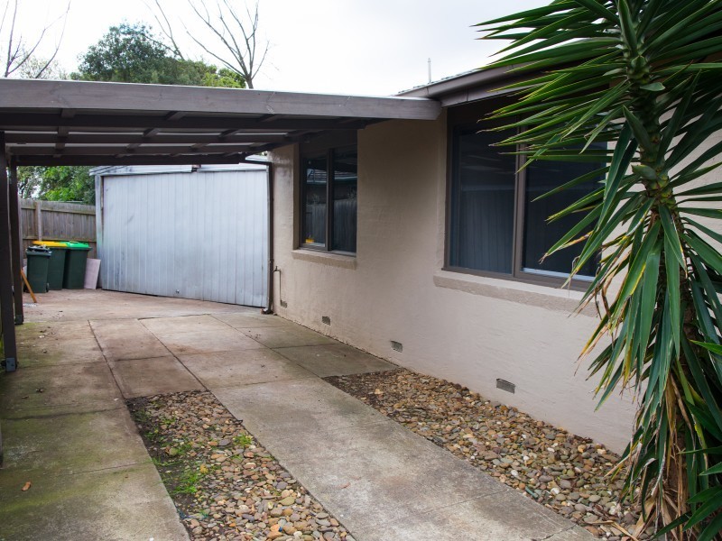 4 Yarla Court, Frankston VIC 3199