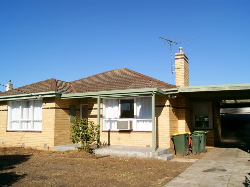14 Weatherston Road, Seaford VIC 3198