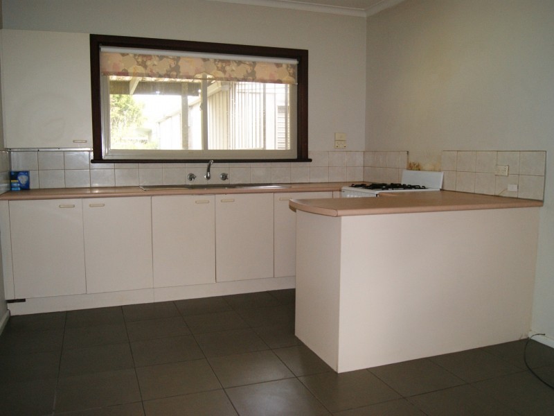 14 Weatherston Road, Seaford VIC 3198