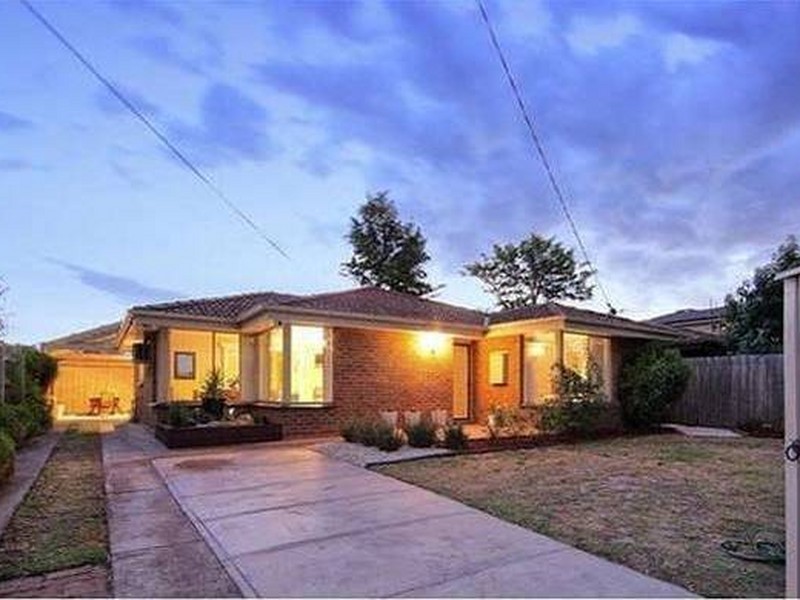 12 Hummerstone Road, Seaford VIC 3198