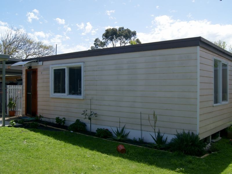 12 Holroyd Street, Seaford VIC 3198