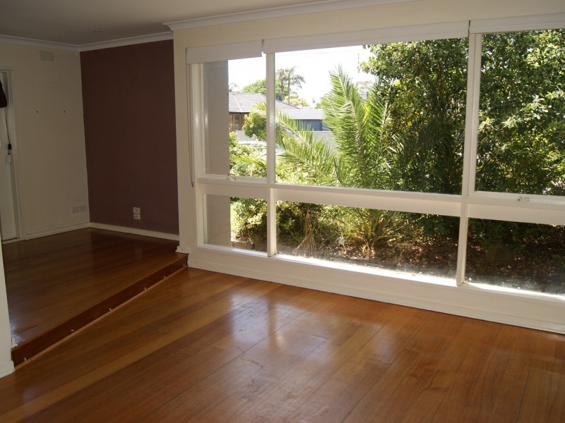 18 Elisdon Drive, Seaford VIC 3198
