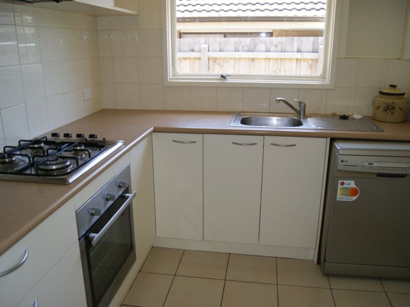 18 Elisdon Drive, Seaford VIC 3198