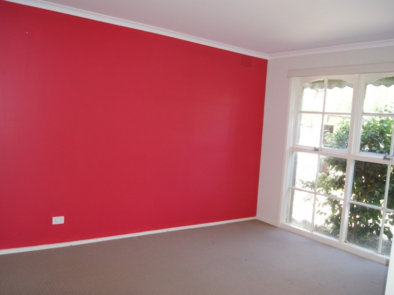 18 Elisdon Drive, Seaford VIC 3198