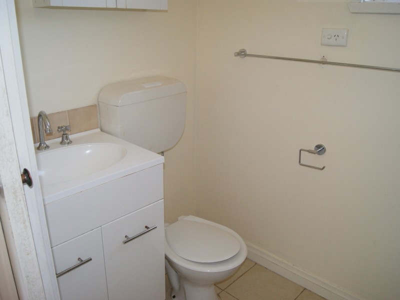 18 Elisdon Drive, Seaford VIC 3198