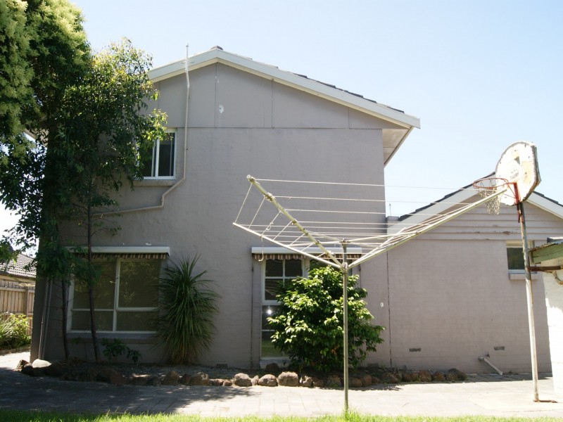 18 Elisdon Drive, Seaford VIC 3198
