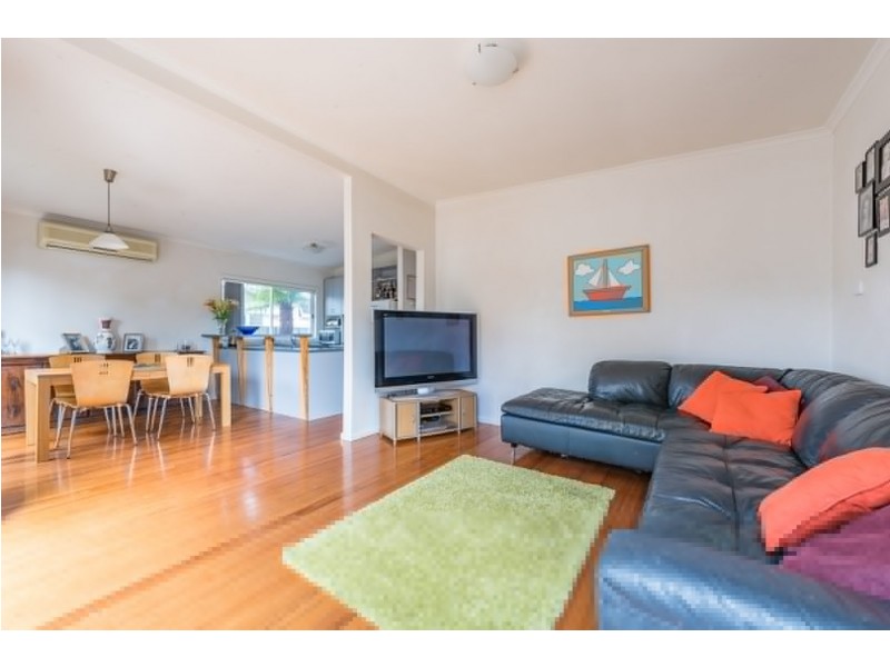 12 Wynnstay Road, Seaford VIC 3198