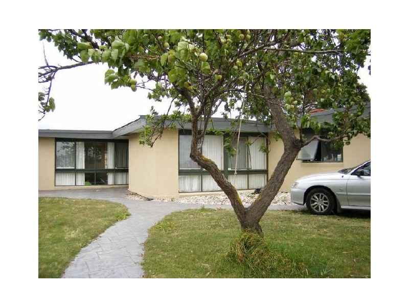 40 Austin Road, Seaford VIC 3198